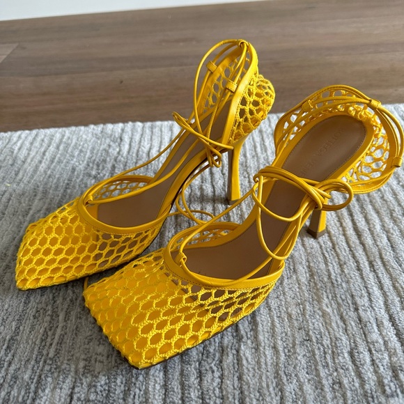 Bottega Veneta Stretch Lace-Up Sandal - Picture 4 of 7